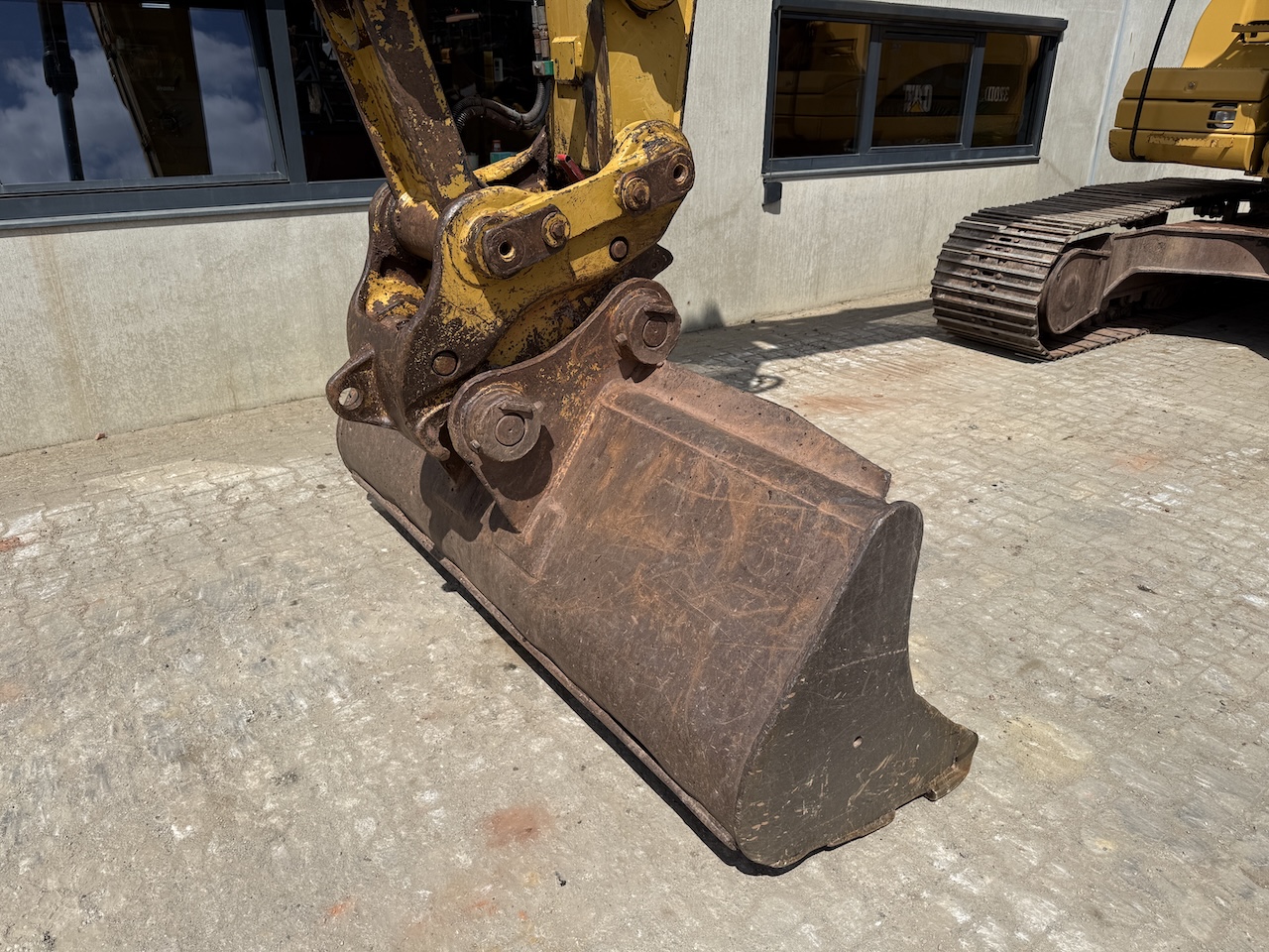 2011 Caterpillar 320DL