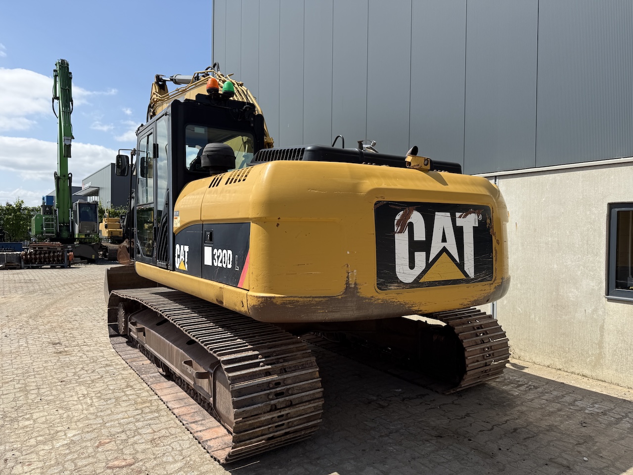 2011 Caterpillar 320DL