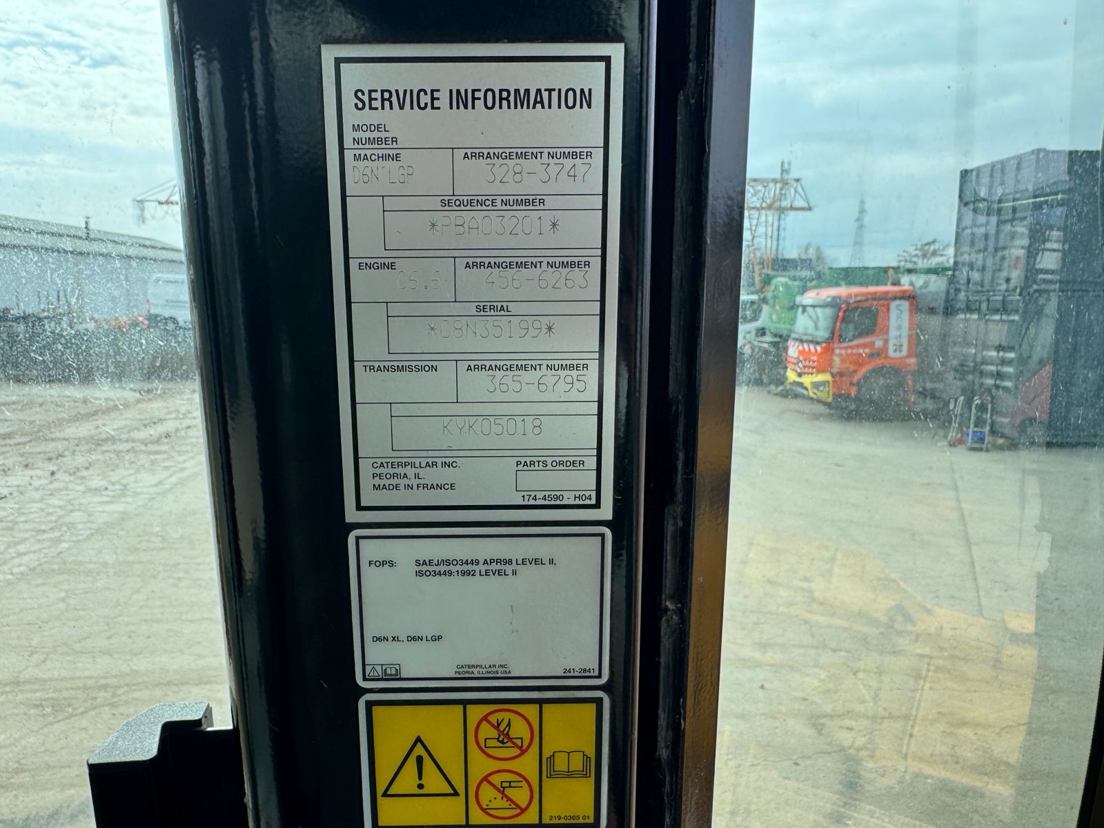 2016 CAT D6N LGP