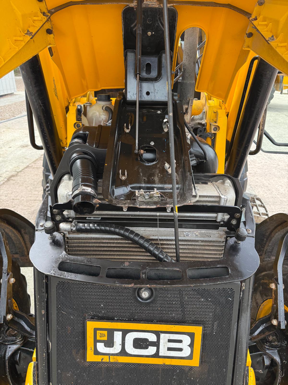 2017 JCB 3CX