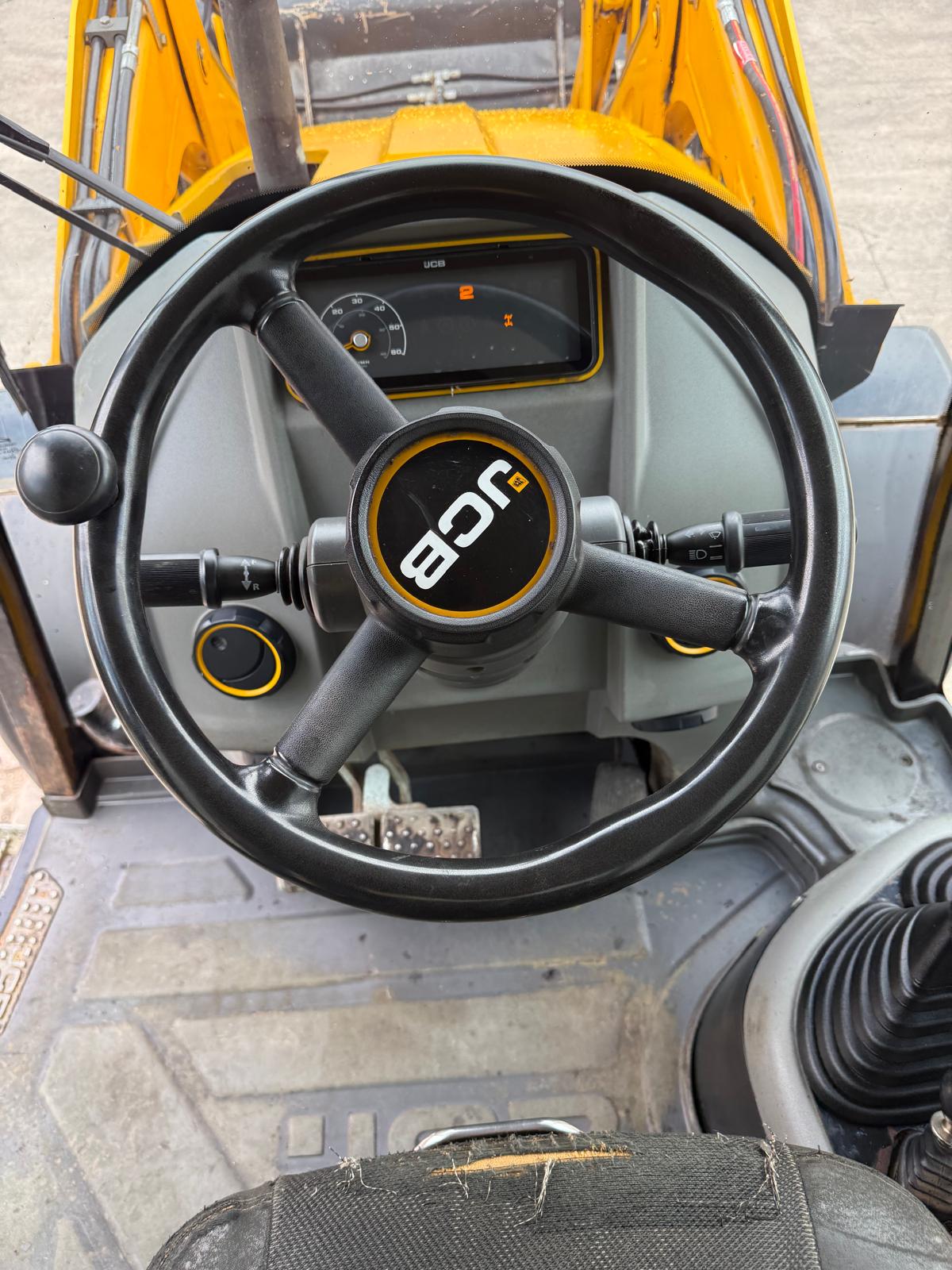 2017 JCB 3CX