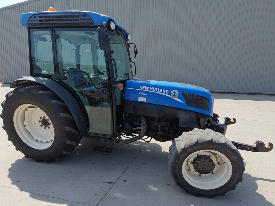 2017 NEW HOLLAND T4 105F