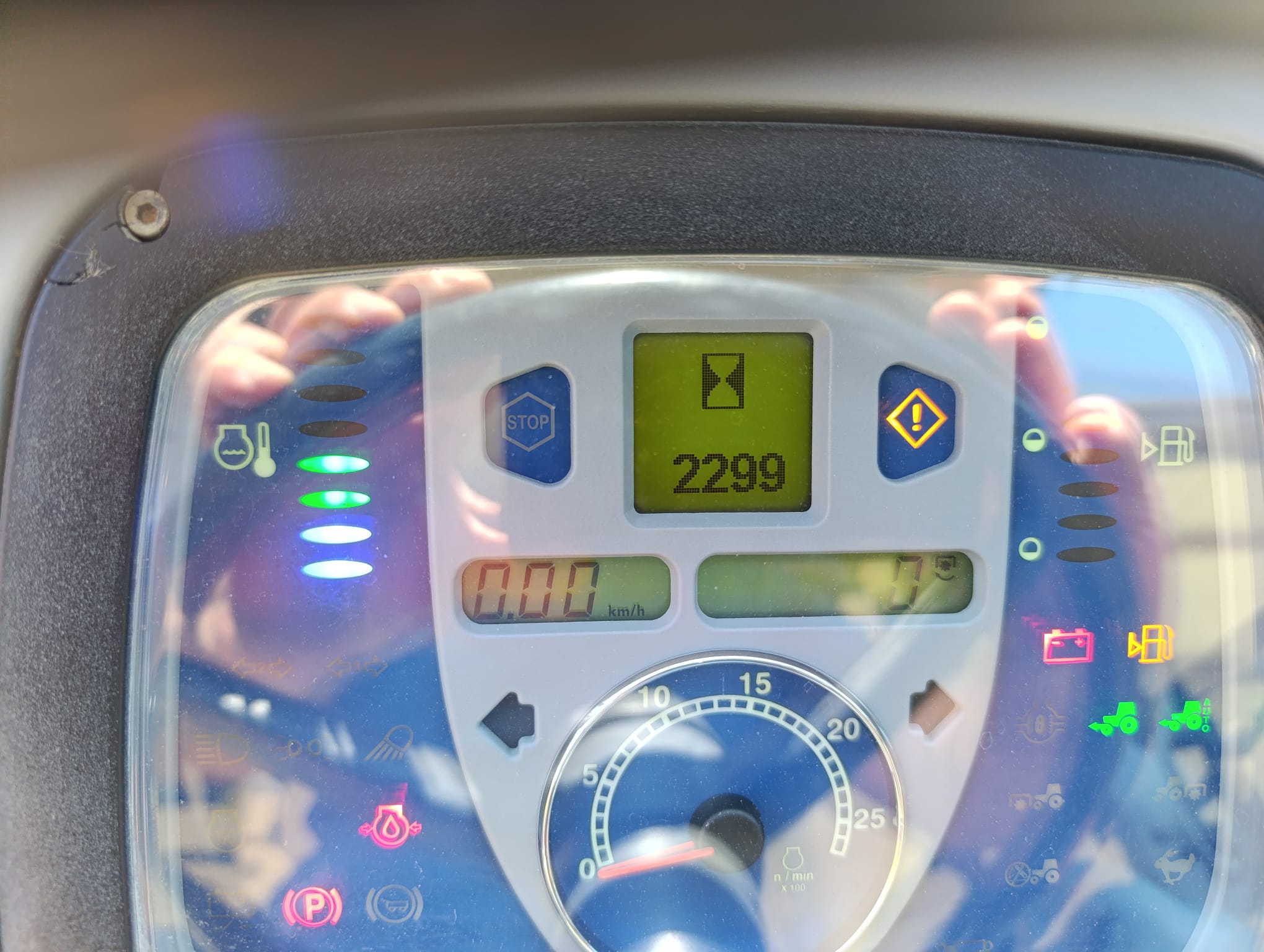 2017 NEW HOLLAND T4 105F