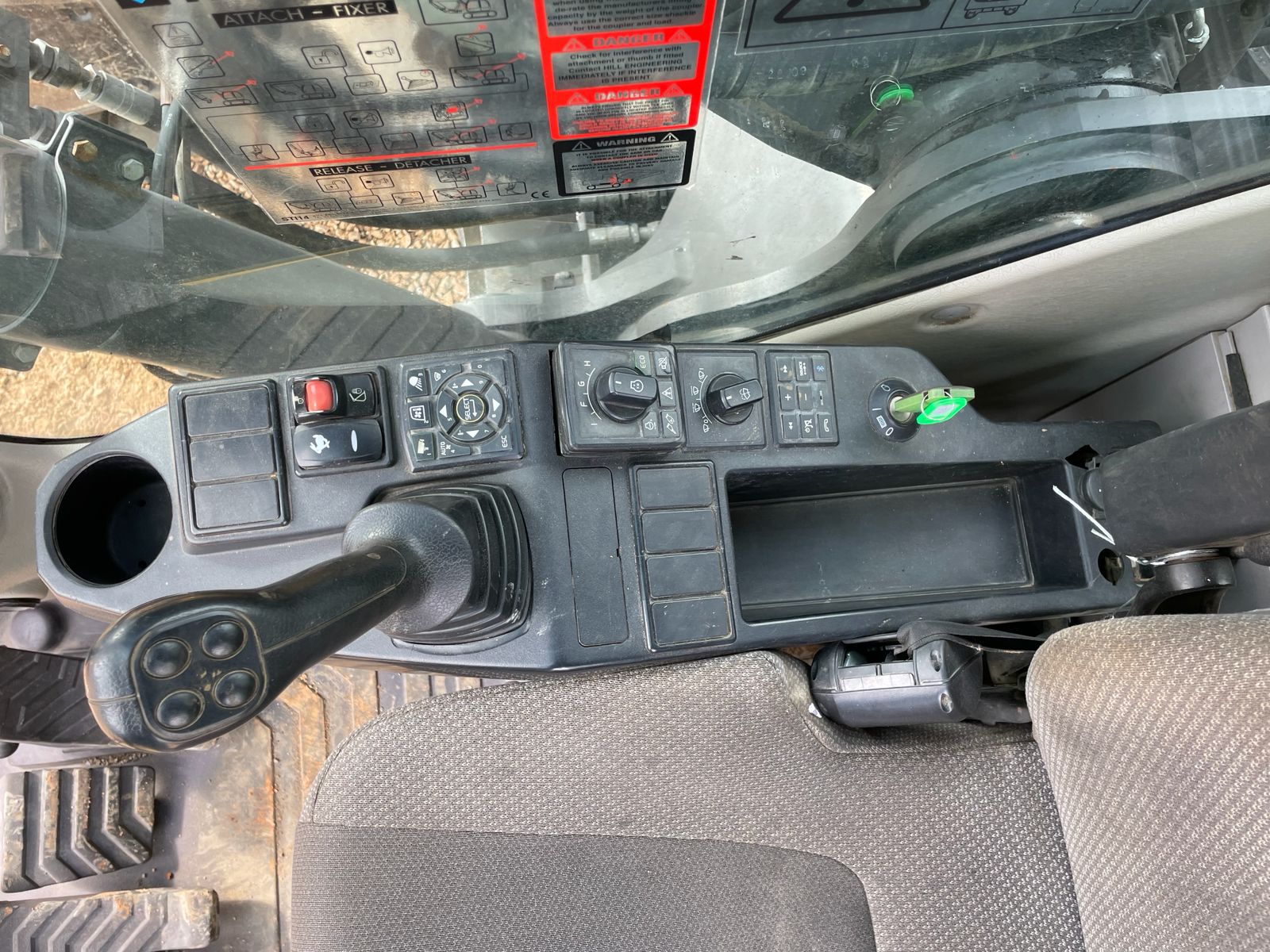 2017 Volvo EC220E