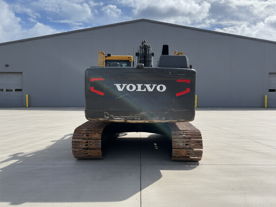 2017 Volvo EC220E