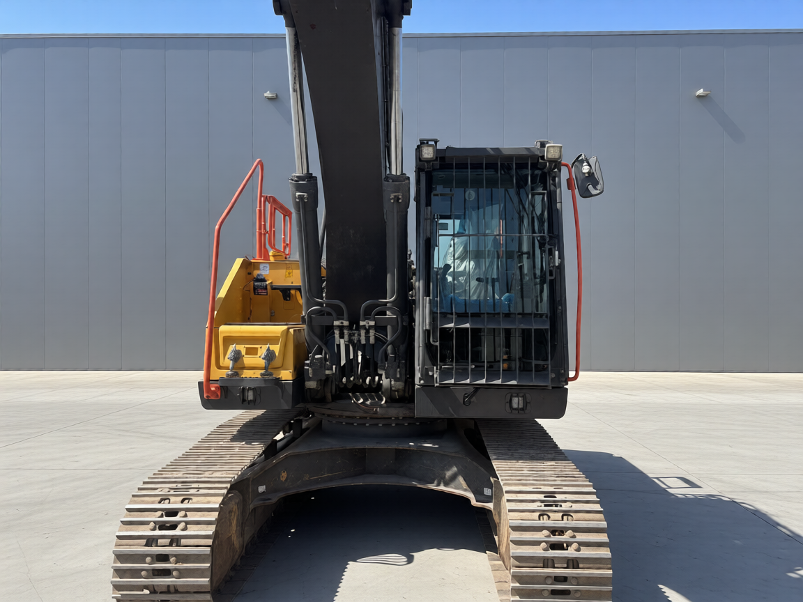2020 Volvo EC220ELN