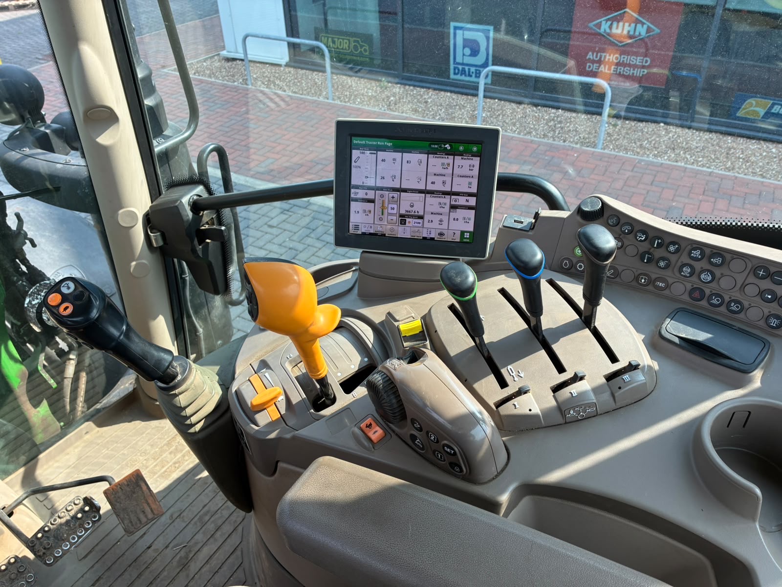 2022 John Deere 6130R