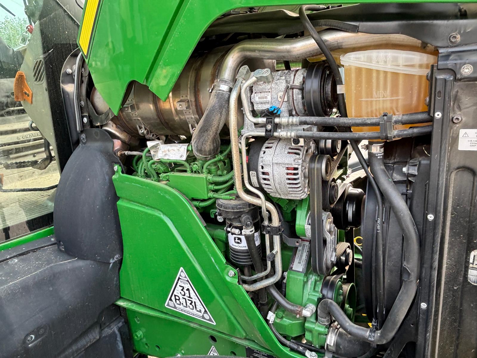 2022 John Deere 6140M